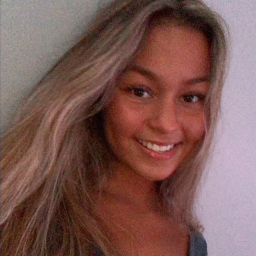 Meet your Posher, Mari